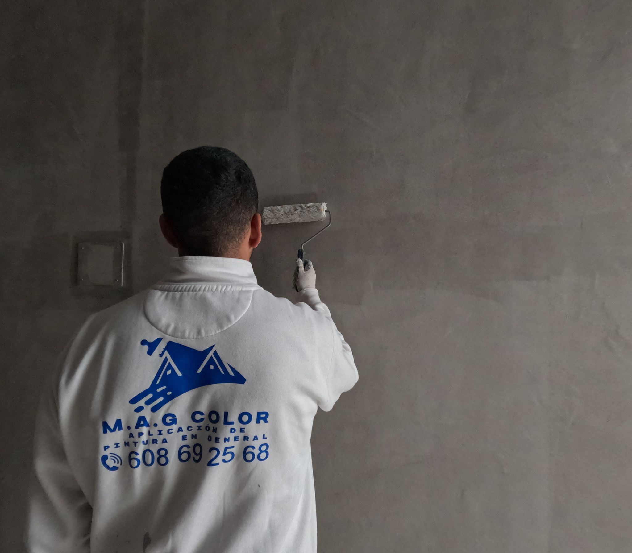 Pintor profesional uniformado